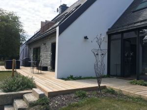 Réalisation d'une terrasse en pin